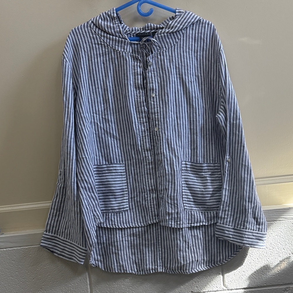 Tahari women’s L Navy & White Striped Linen Hooded Shirt